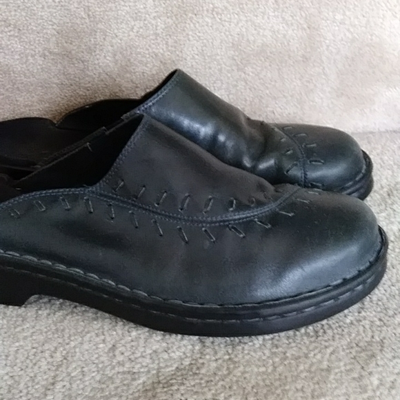 Clarks Leather Slip On Detailed Stitching Mules Clogs Shoes 8N Blue Green - Picture 2 of 16